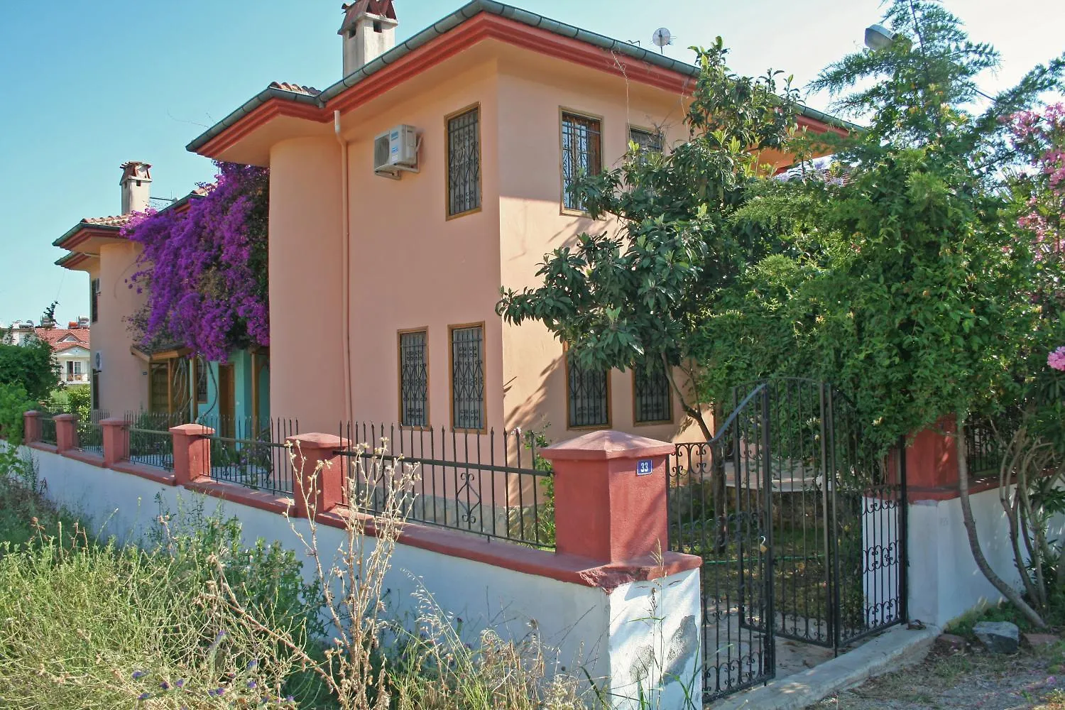 Villa Truva contacts